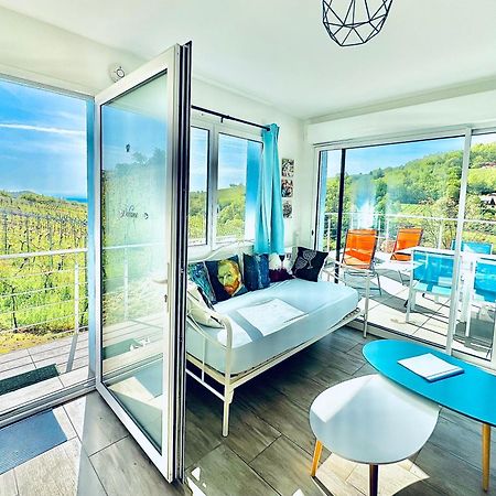 Appartement Domaine BOHN Blue Winehouse à Reichsfeld Extérieur photo