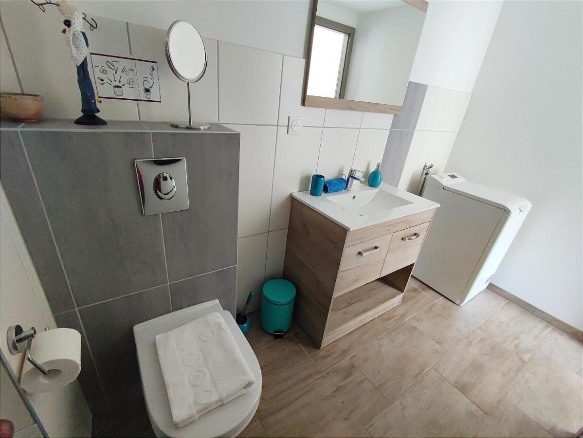 Appartement Domaine BOHN Blue Winehouse à Reichsfeld Extérieur photo